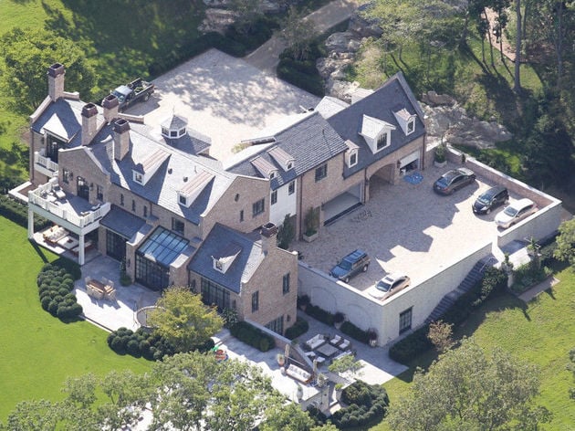 A Tour Of Tom Brady S House